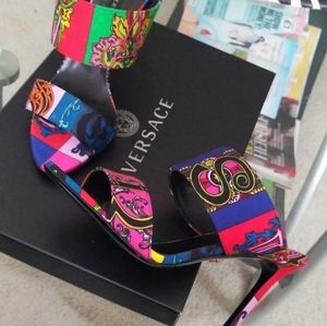 AUTHENTI versace heels worn once